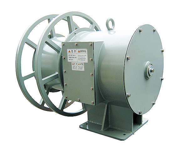 Cable reel for ship crane power supply